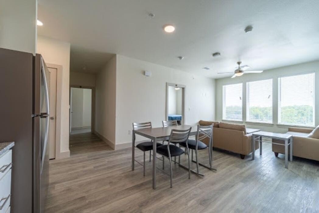 Images The Edge on Washington Student Housing