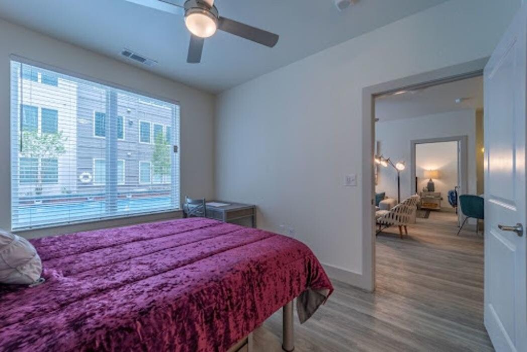 Images The Edge on Washington Student Housing