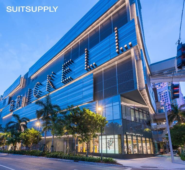 Images Suitsupply Miami Brickell