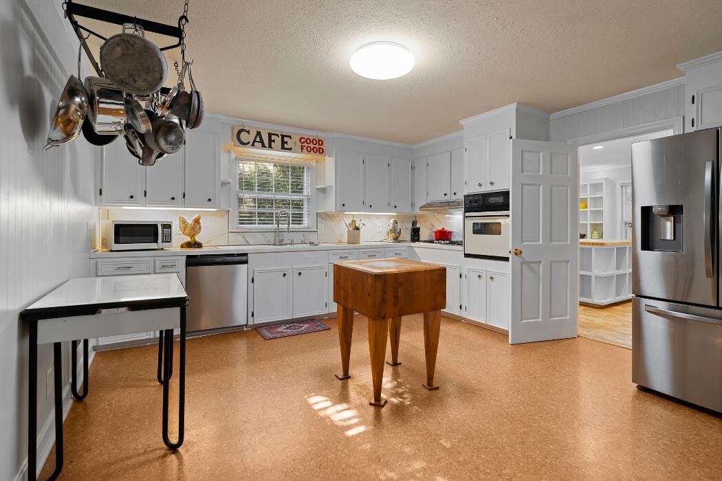 Images Coldwell Banker Deborah Gandy