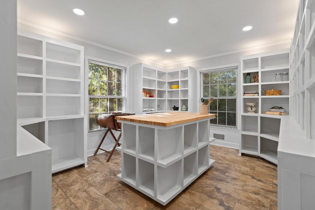 Images Coldwell Banker Deborah Gandy