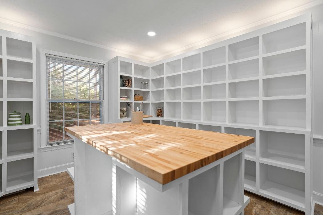 Images Coldwell Banker Deborah Gandy