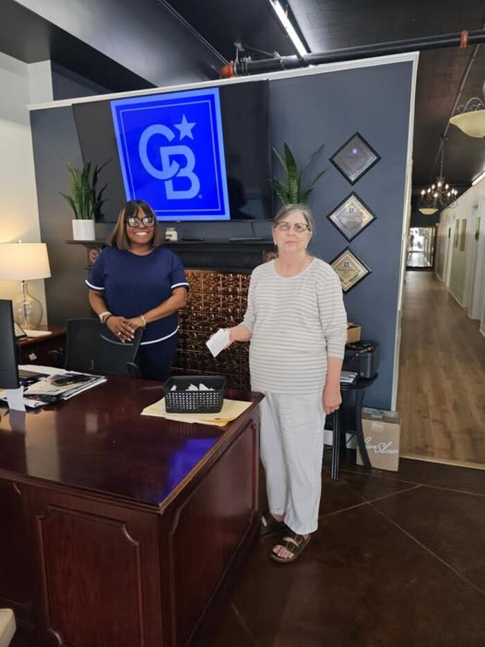 Images Coldwell Banker Deborah Gandy