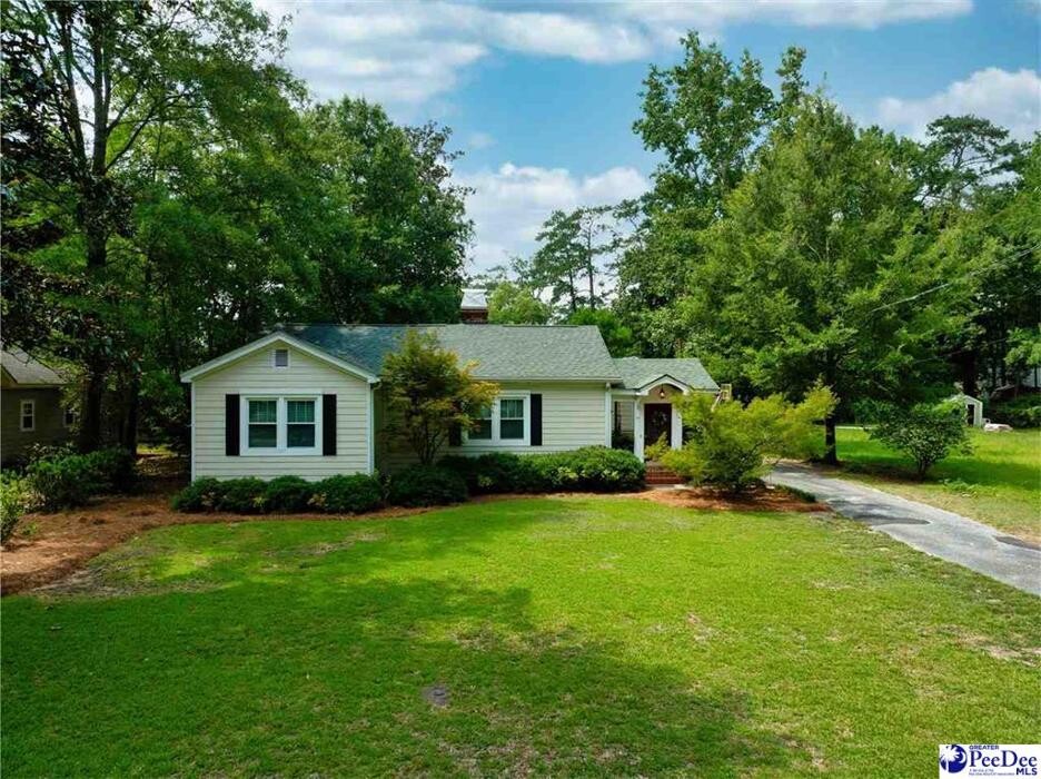 Images Coldwell Banker Deborah Gandy