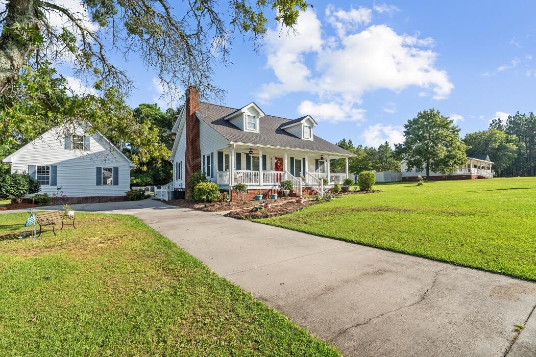 Images Coldwell Banker Deborah Gandy