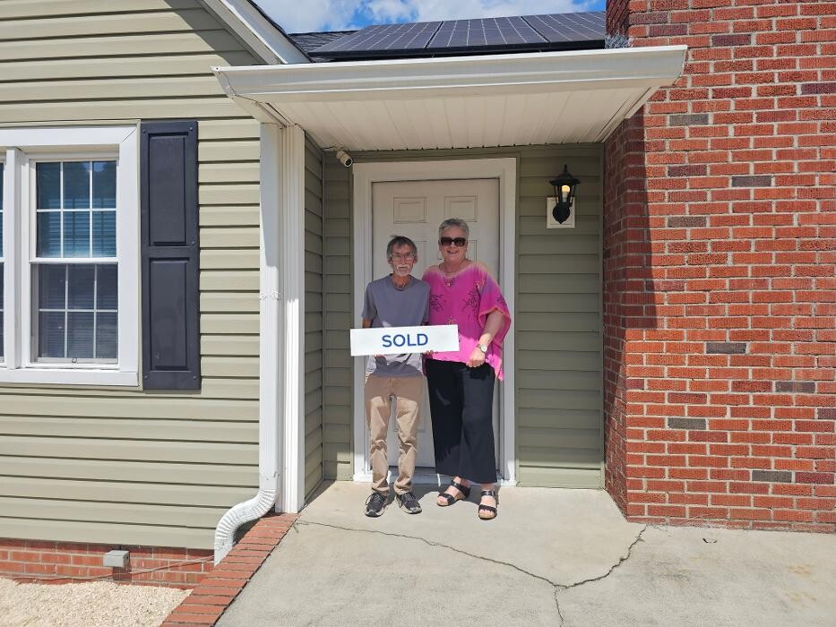 Images Coldwell Banker Deborah Gandy