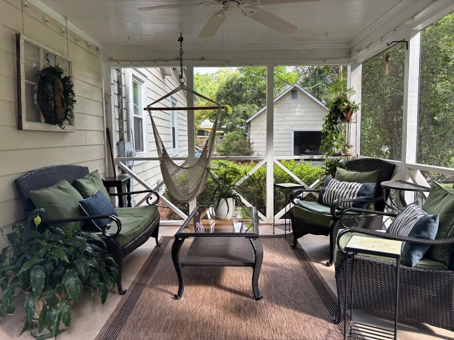 Images Coldwell Banker Deborah Gandy