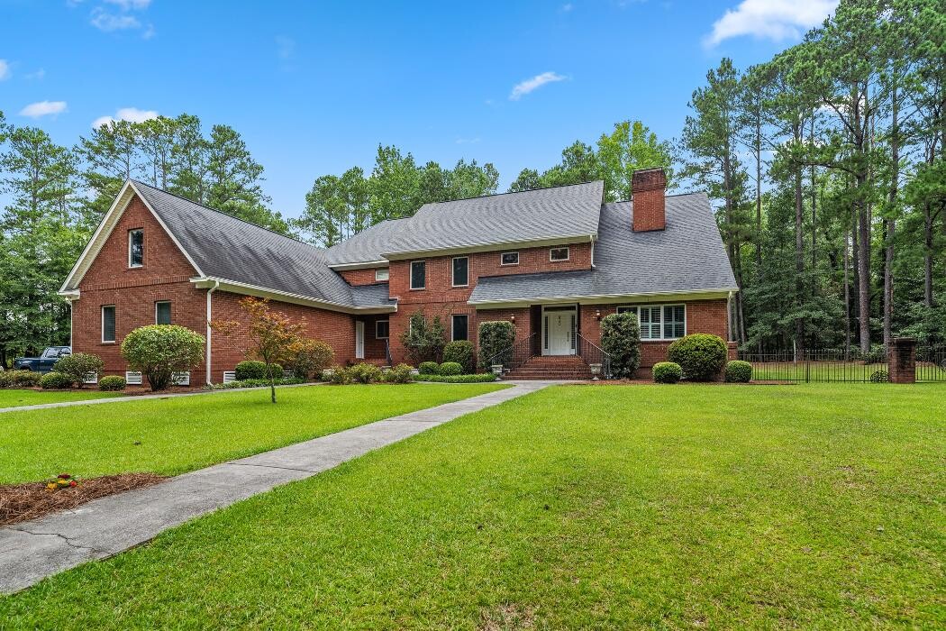 Images Coldwell Banker Deborah Gandy