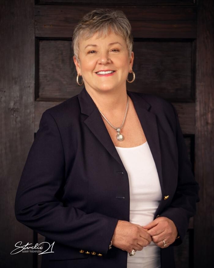 Images Coldwell Banker Deborah Gandy