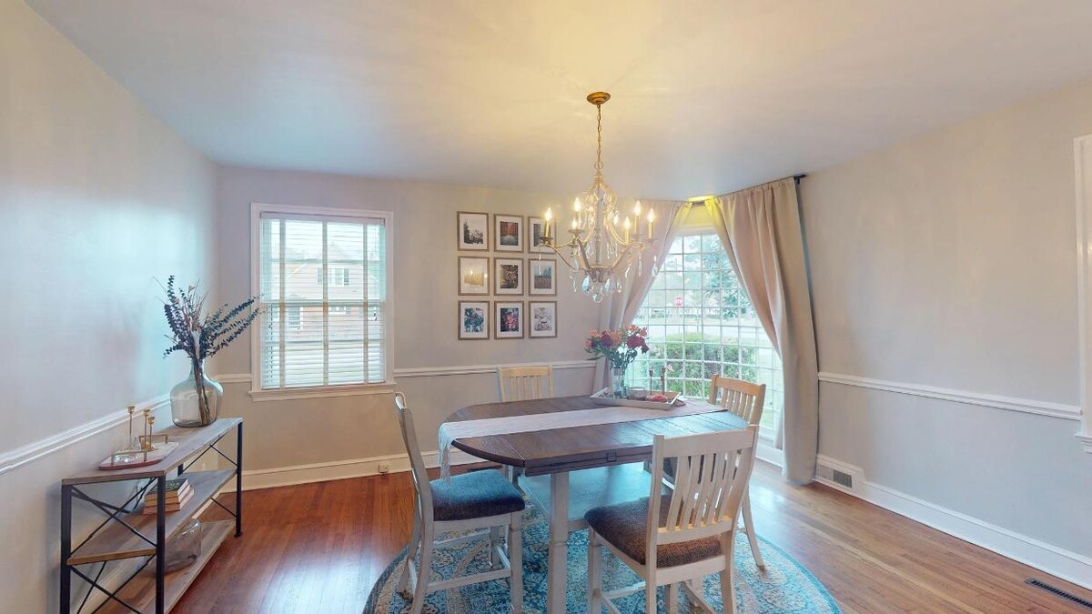 Images Coldwell Banker Deborah Gandy