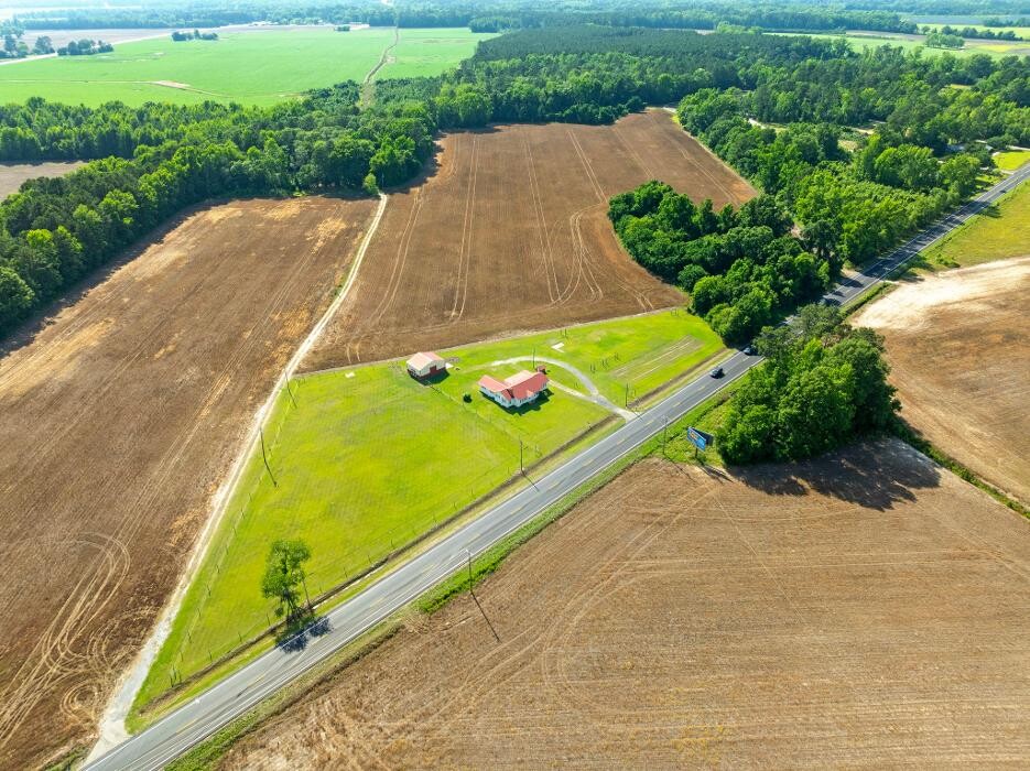 Images Coldwell Banker Deborah Gandy