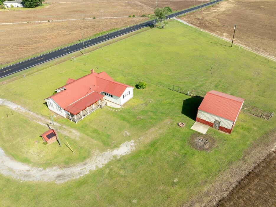 Images Coldwell Banker Deborah Gandy