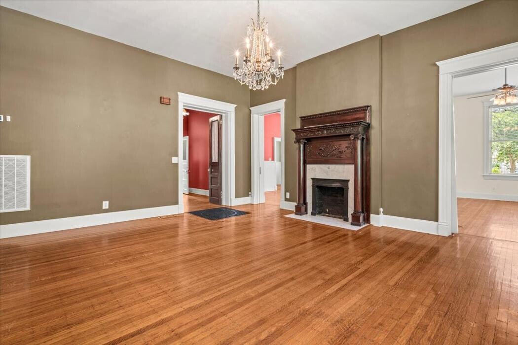 Images Coldwell Banker Deborah Gandy