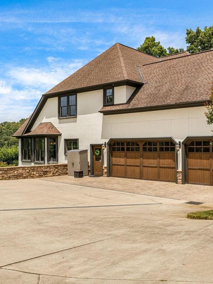 Images Century 21 Delia Realty Group