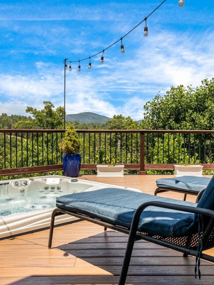 Images Century 21 Delia Realty Group