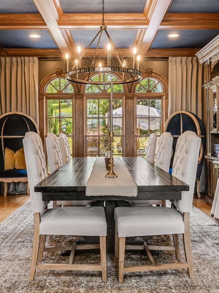 Images Century 21 Delia Realty Group
