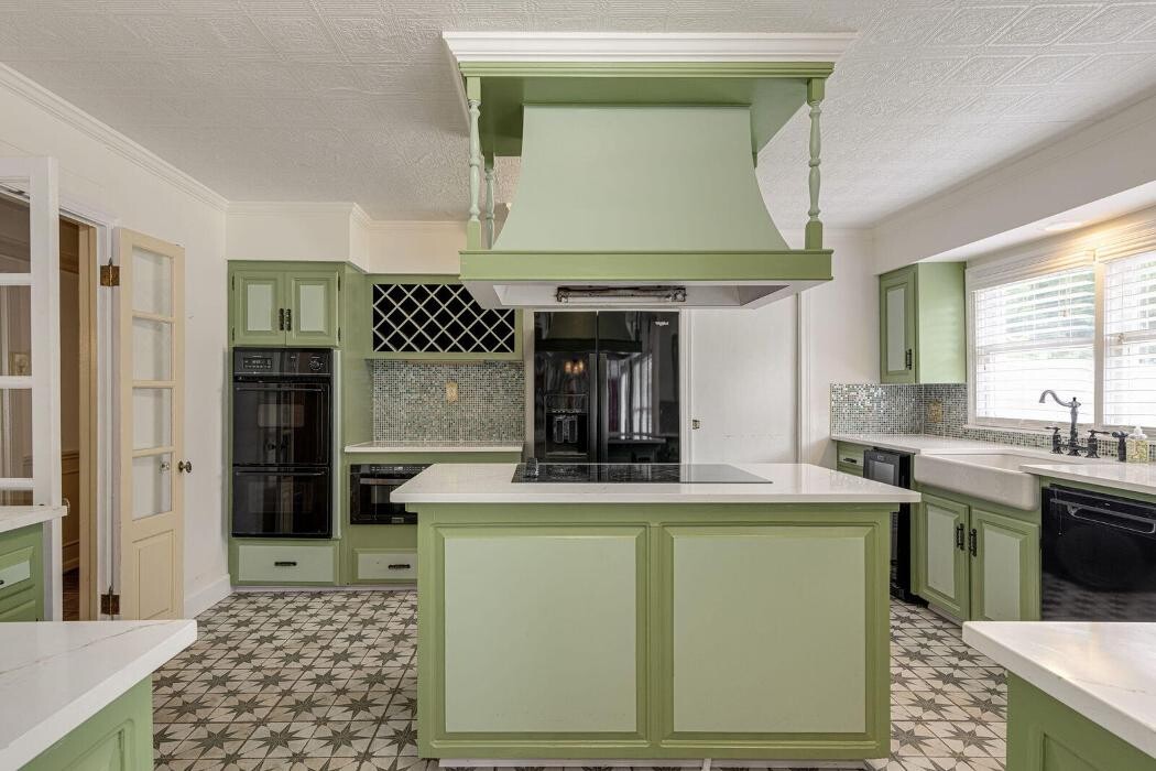 Images Century 21 Delia Realty Group