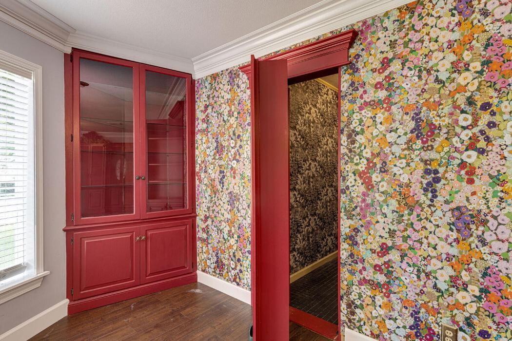 Images Century 21 Delia Realty Group