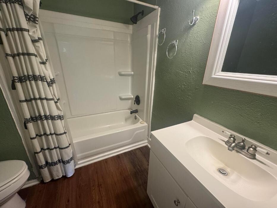 Images Century 21 Delia Realty Group