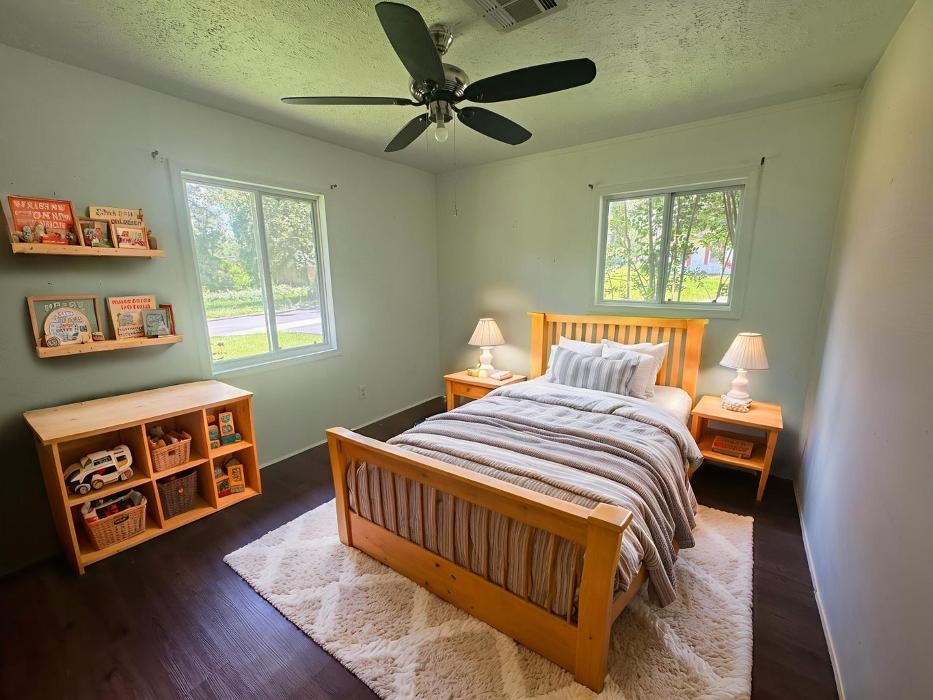 Images Century 21 Delia Realty Group
