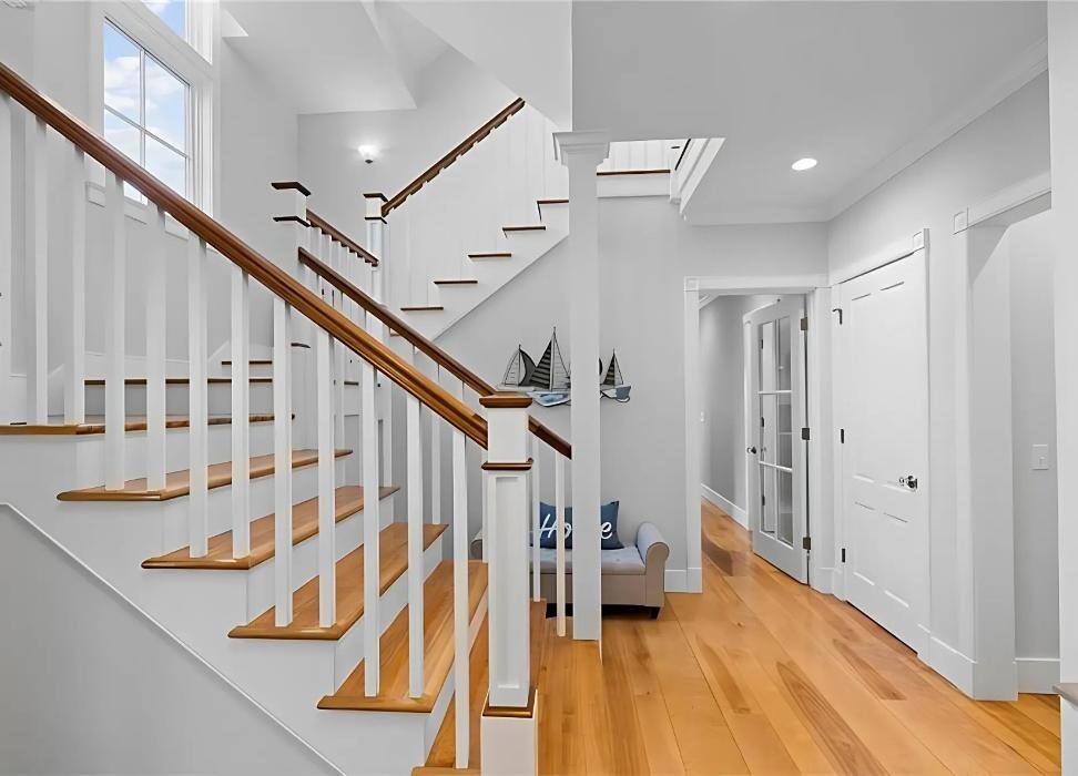 Images Century 21 Delia Realty Group