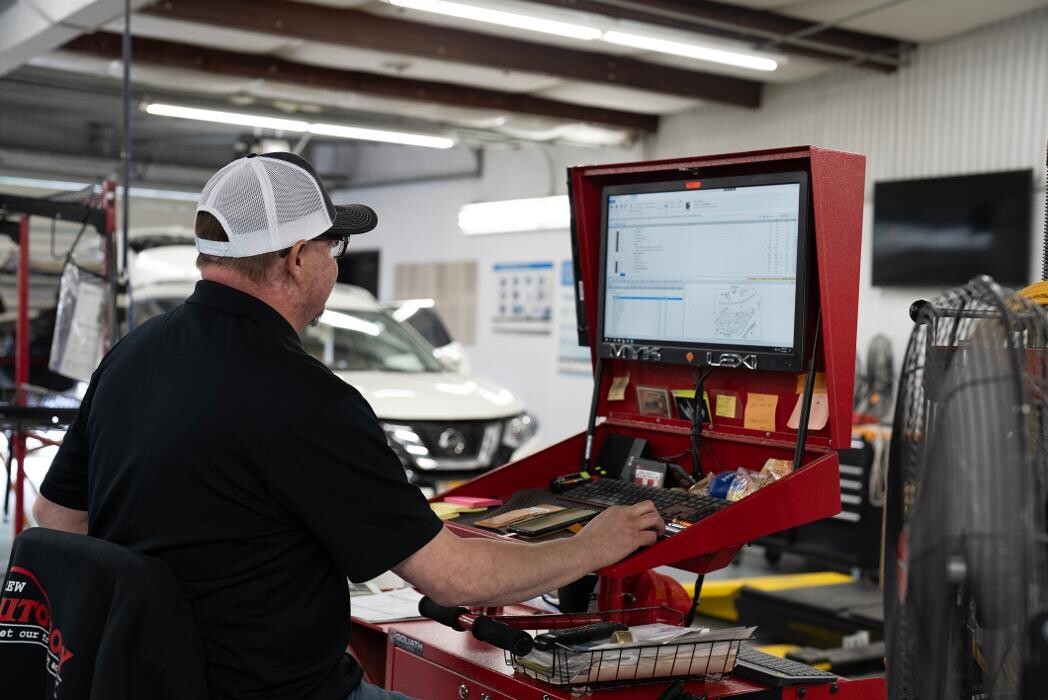 Images Trew Auto Body - Olympia