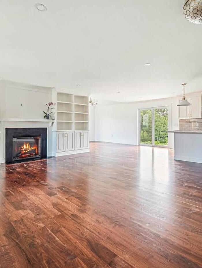 Images Champion Builders, Inc.
