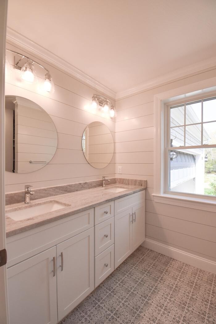 Images Champion Builders, Inc.