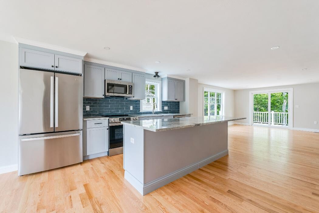 Images Champion Builders, Inc.