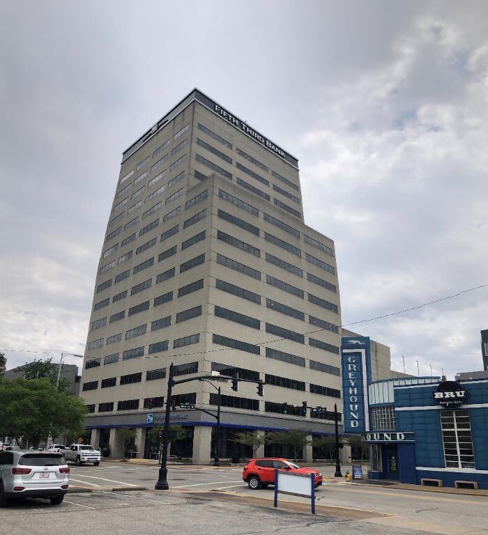 Images Vineyard Financial