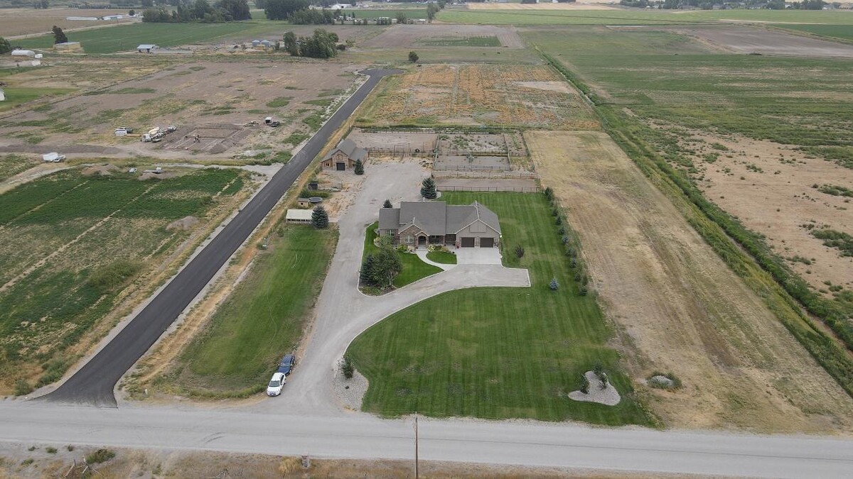 Images Countrywide Properties Group - Keller Williams Realty East Idaho