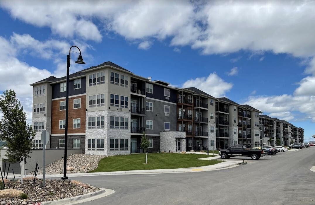 Images Tallgrass Apartments
