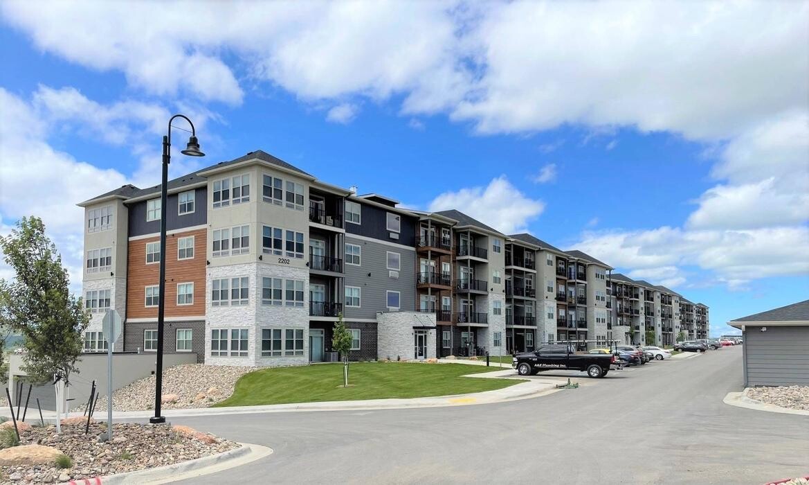 Images Tallgrass Apartments