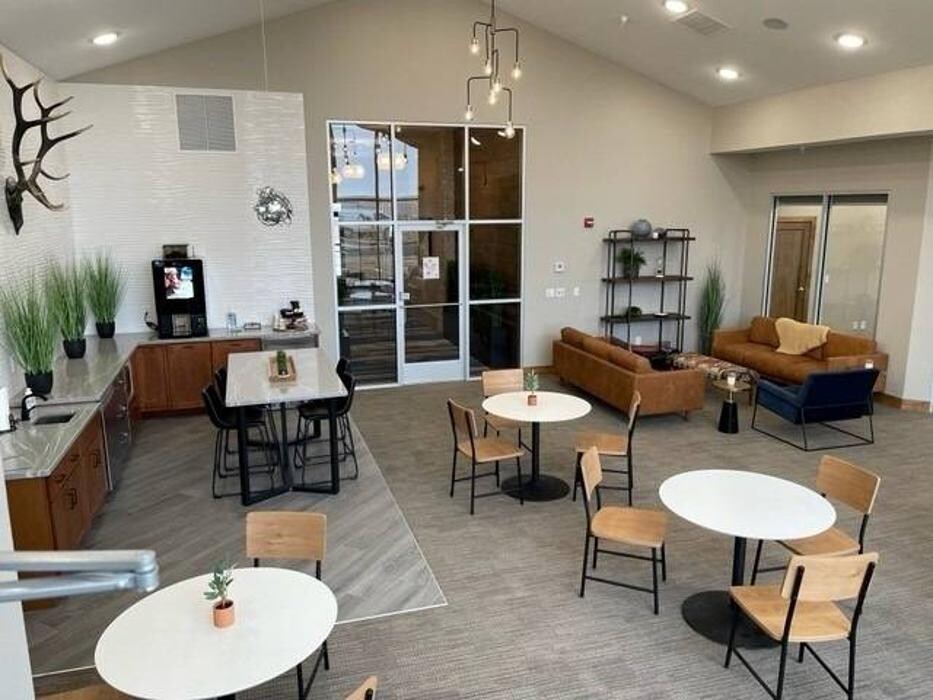 Images Tallgrass Apartments