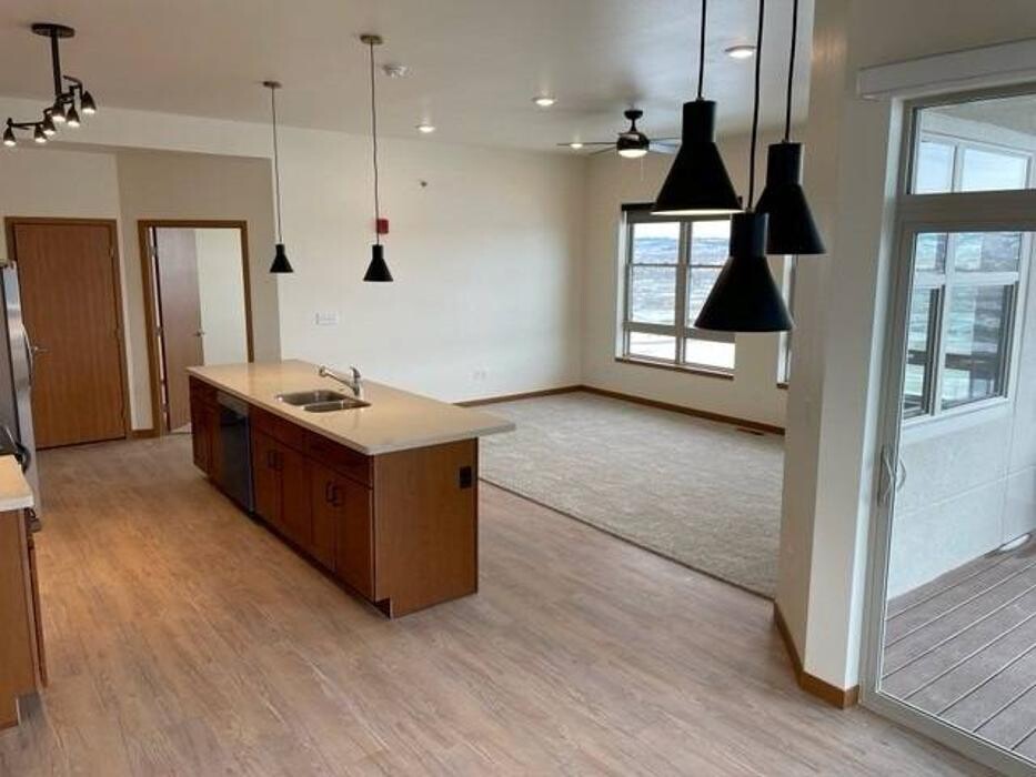 Images Tallgrass Apartments