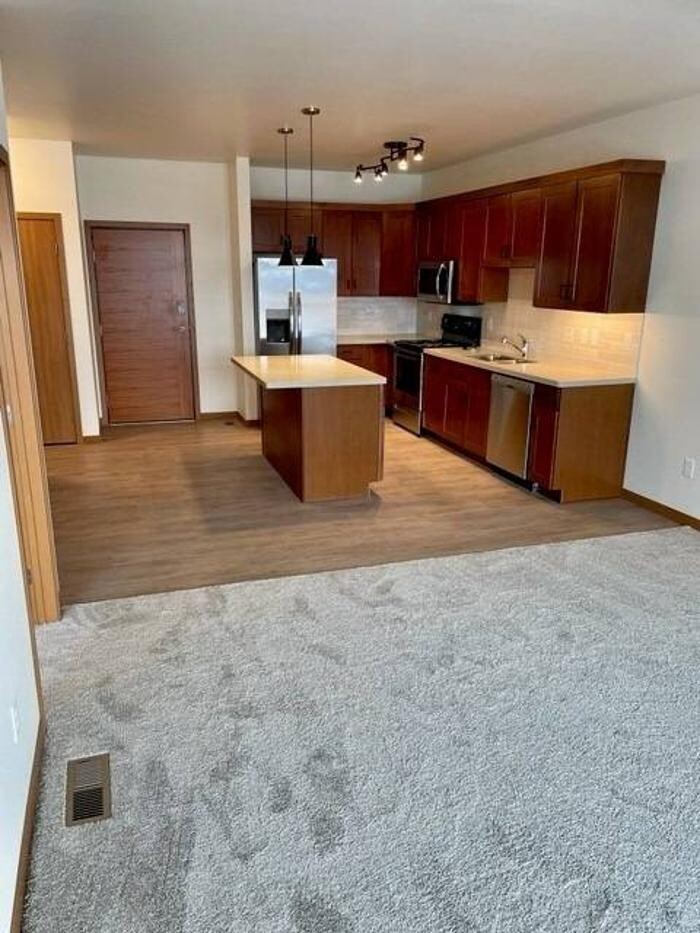 Images Tallgrass Apartments