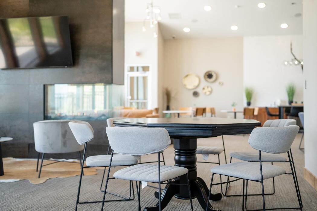 Images Tallgrass Apartments