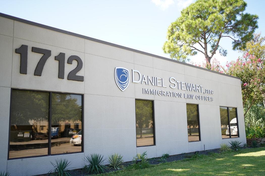 Images Law Office Of Daniel Stewart, PLLC