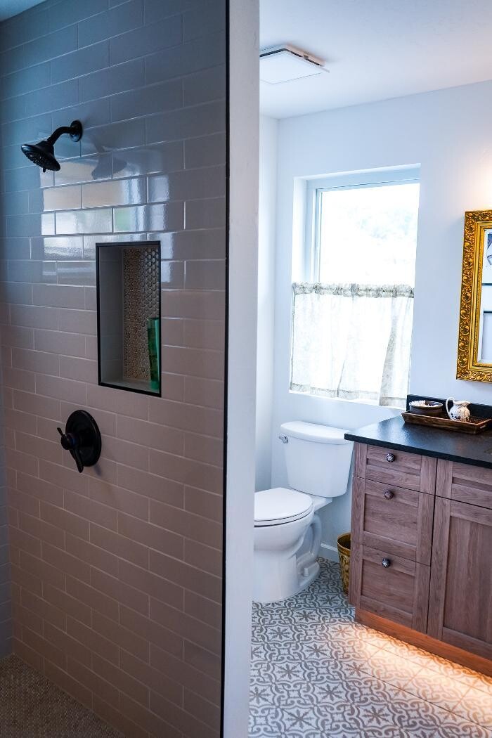 Images Covenant Buildings, LLC