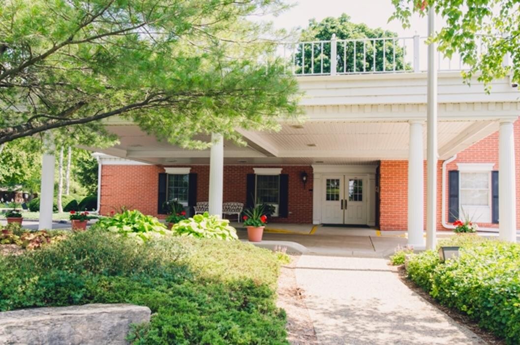 Images Daniels Family Funeral Home & Crematory