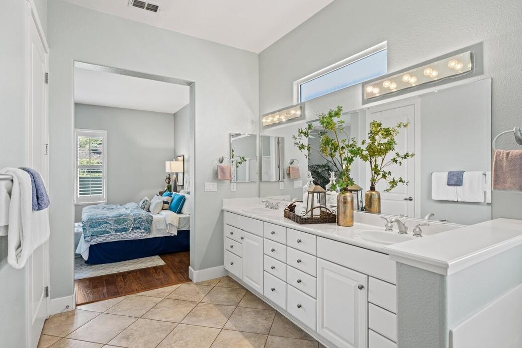 Images Carolan Properties