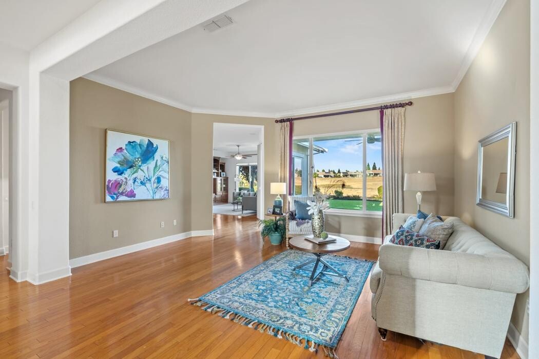 Images Carolan Properties