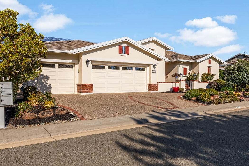 Images Carolan Properties