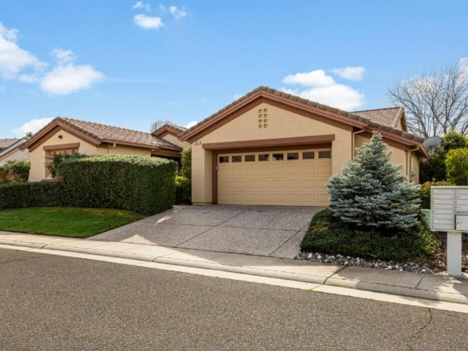 Images Carolan Properties