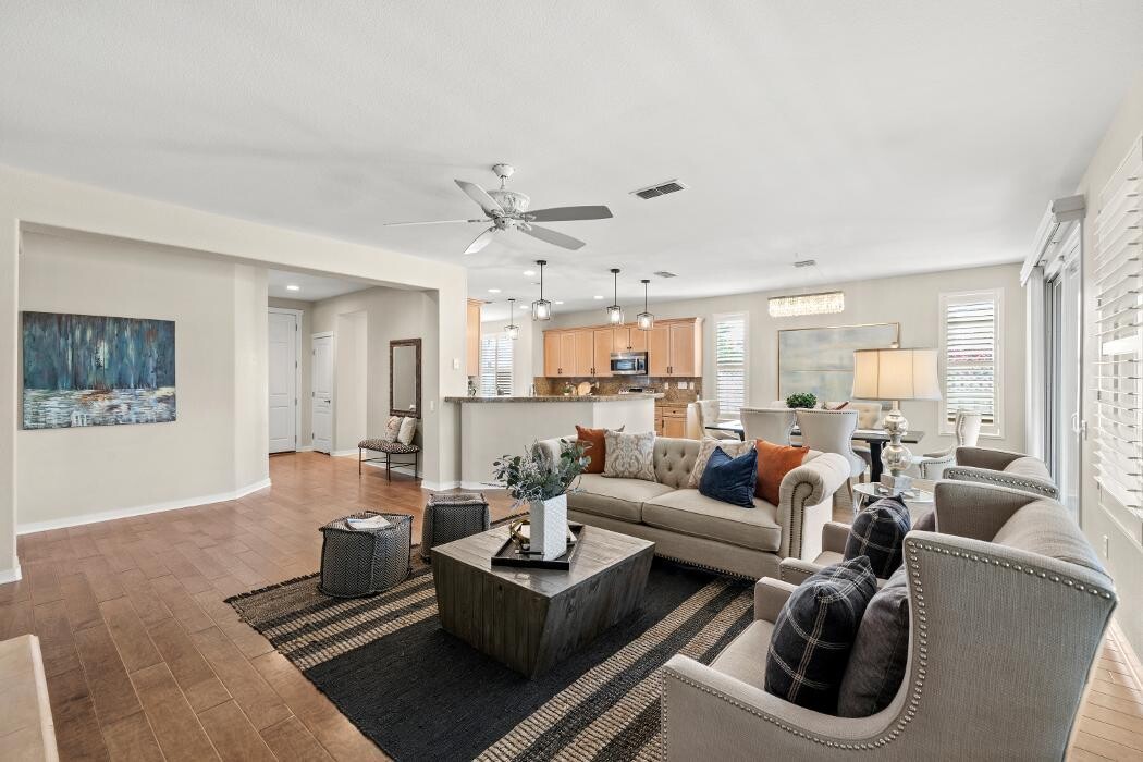 Images Carolan Properties