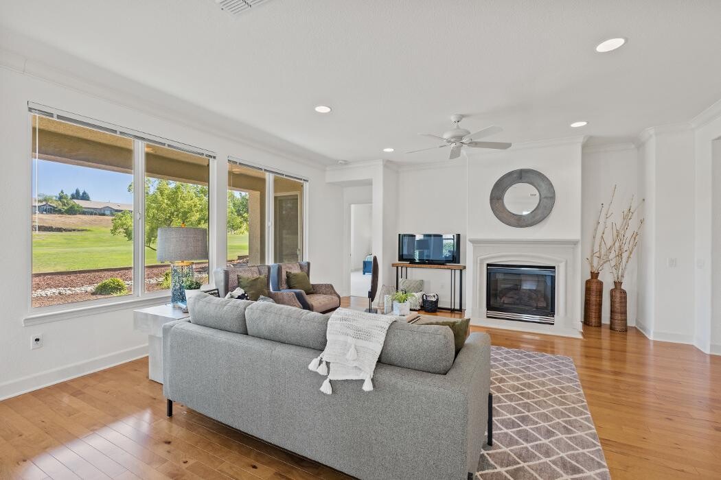 Images Carolan Properties