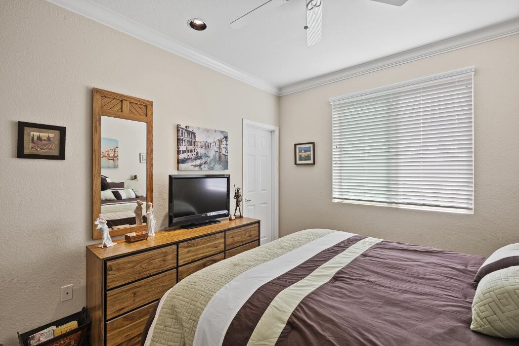 Images Carolan Properties