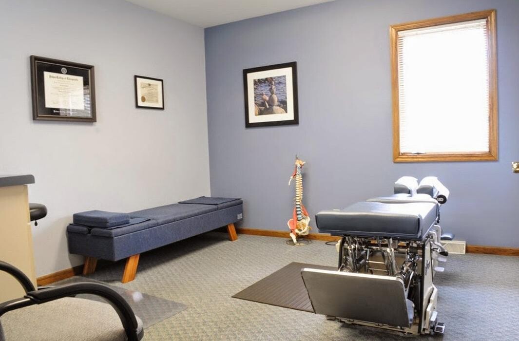 Images Daniels Chiropractic Office