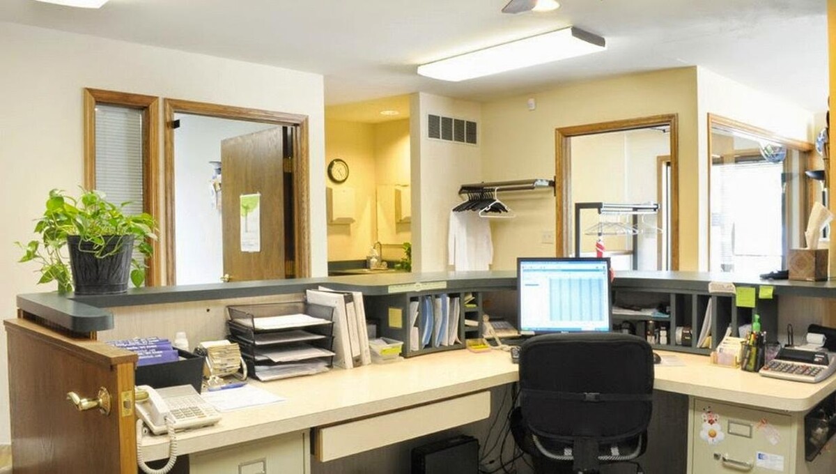 Images Daniels Chiropractic Office