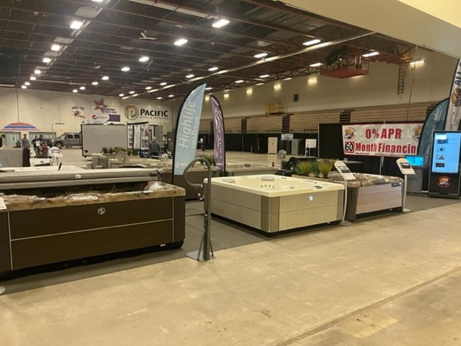 Images All Season Spas and Stoves